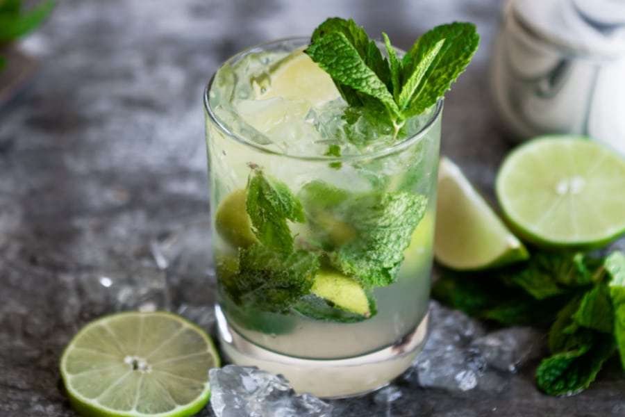 https://aoidemagazine.com/wp-content/uploads/2021/11/mojito-cocktail-or-culinary-hill.jpeg