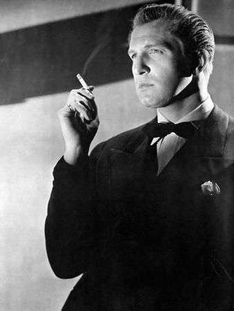 Vincent Price. "Laura" 1944, Directed by Otto Preminger' Photographic Print  | AllPosters.com | Vincent price, Classic film noir, Noir movie