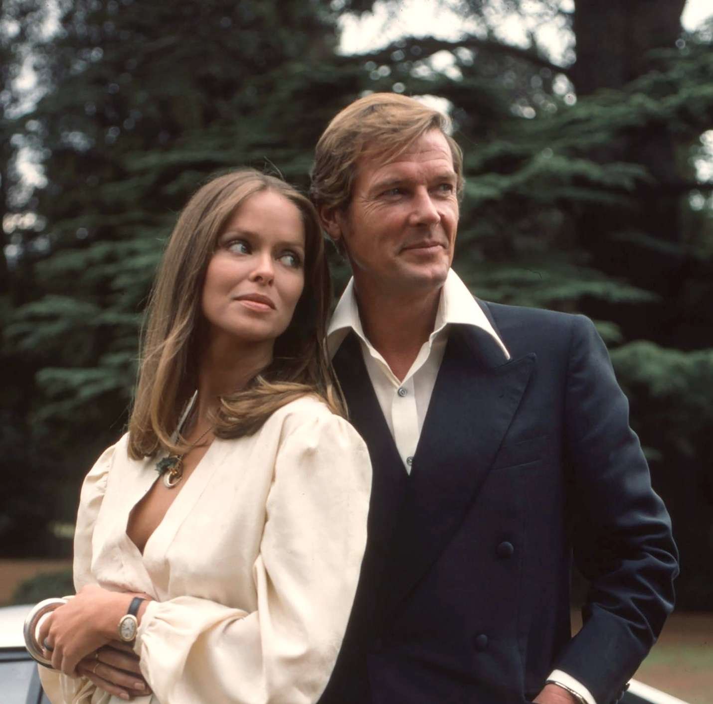 Roger Moore and Barbara Bach in "The Spy Who Loved Me" (1977). : r/JamesBond