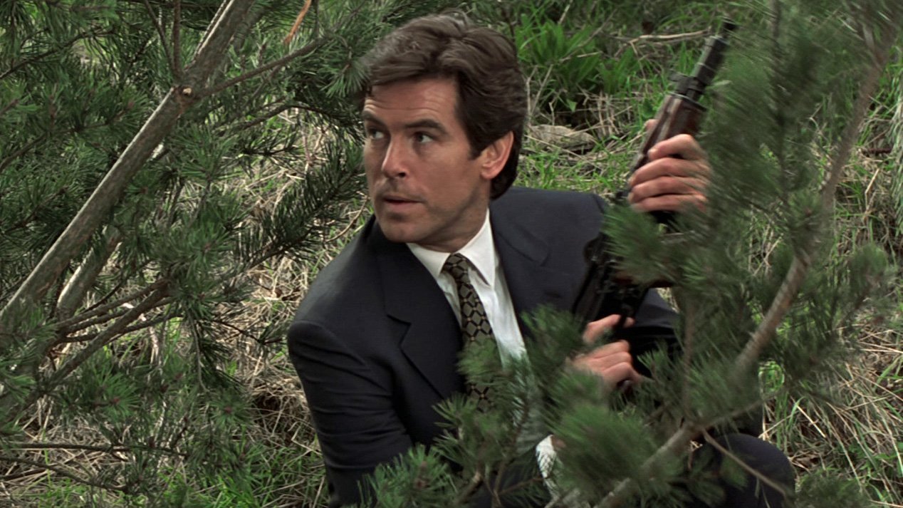 Commander of the Cloth, Part 3: Pierce Brosnan – Bond Suits
