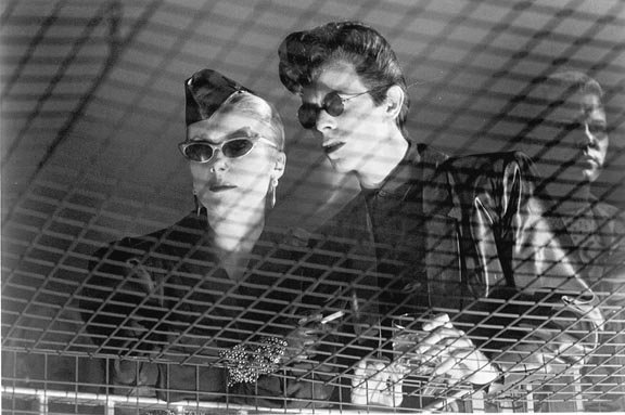 The Hunger movie review & film summary (1983) | Roger Ebert