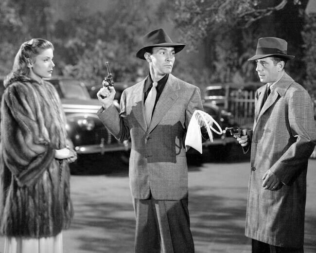 The Big Sleep 1946 Lauren Bacall Wally Walker Humphrey Bogart has gun 8x10  photo - Moviemarket