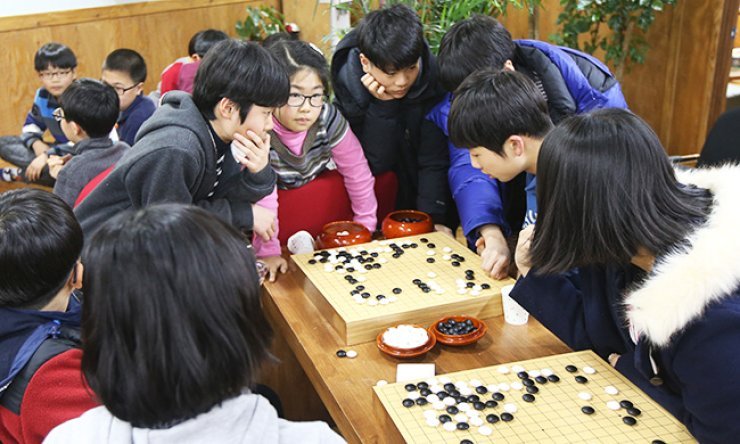 Lee-AlphaGo match puts go under spotlight