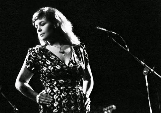Advice to the Lovelorn: The Lady: 14 favourite Sandy Denny vocals